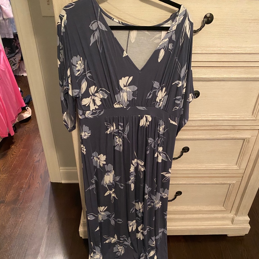 NWT maternity dress